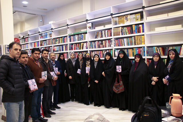 گفتوشنودی با معصومه رامهرمزی به بهانه کتاب «خانواده ابدی»