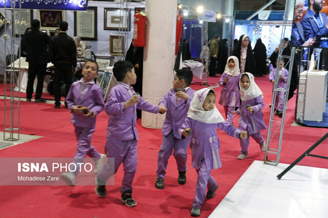 گذری بر حال و هوای هفدهمین نمایشگاه بینالمللی قرآن و عترت مشهد