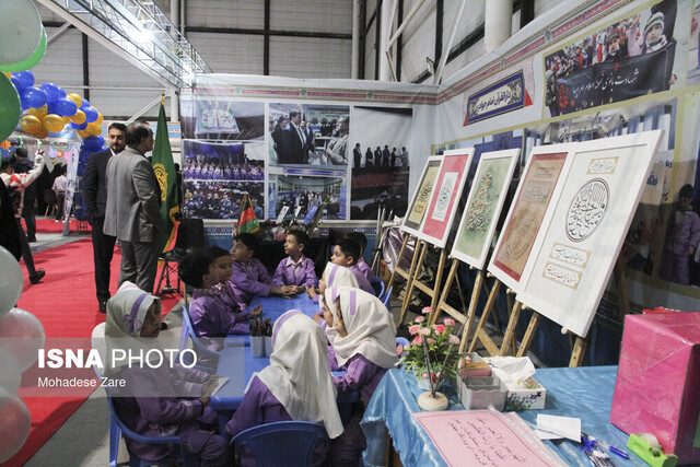 گذری بر حال و هوای هفدهمین نمایشگاه بینالمللی قرآن و عترت مشهد