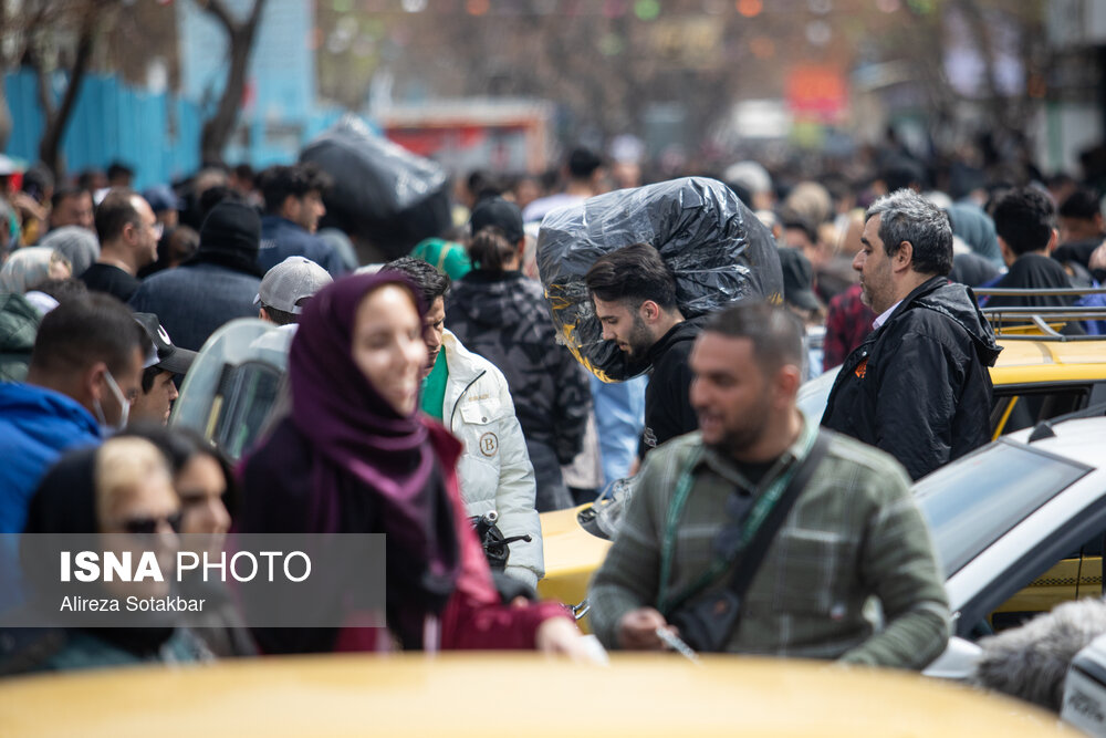 حال و هوای بازار تهران در روزهای آخر اسفند