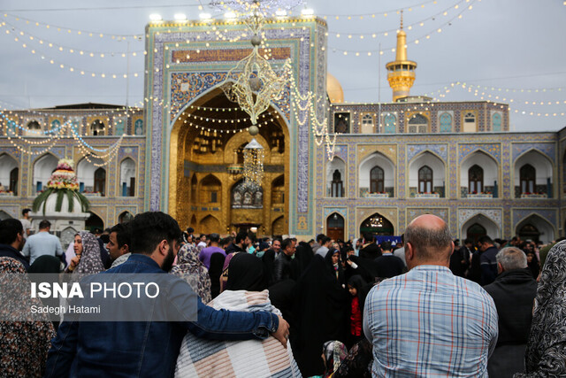 عکس از آرشیو حرم مطهر رضوی آماده میزبانی از زائران غیرایرانی در دهه کرامت