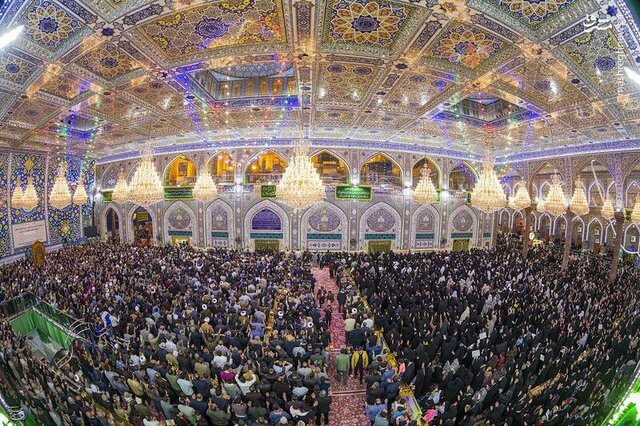 لحظه تحویل سال ۱۴۰۳ در حرم امام حسین(ع) + فیلم لحظه تحویل سال ۱۴۰۳ در حرم امام حسین(ع) + فیلم