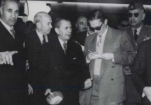 روزی که سنتو شکسته شد