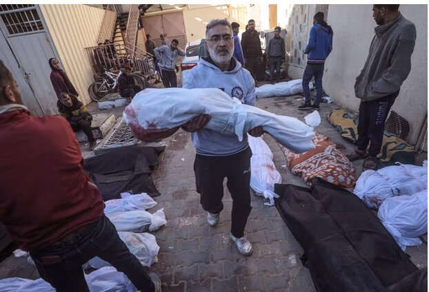 پزشکان آمریکایی و انگلیسی در مورد «جنایت» رژیم صهیونیستی در غزه شهادت میدهند پزشکان آمریکایی و انگلیسی در مورد «جنایت» رژیم صهیونیستی در غزه شهادت میدهند