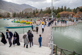 مسافران نوروزی در دریاچه کیو شهر خرم‌آباد - لرستان