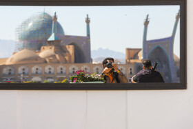 مسافران نوروزی در میدان نقش جهان اصفهان