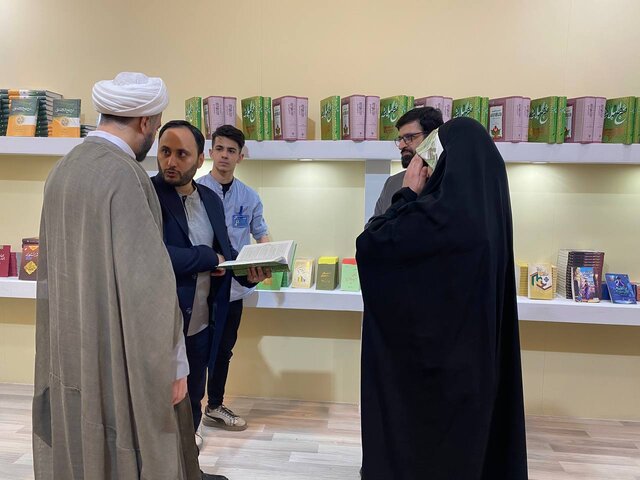 بهادری جهرمی اولین میهمان دولتی نمایشگاه قرآن کریم