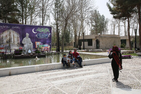 مسافران نوروزی در آرامگاه فردوسی
