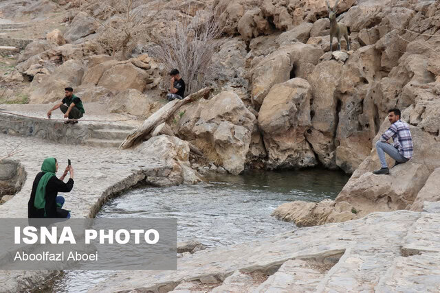 چشمه باستانی و همچنان مرموز غربالبیز مهریز