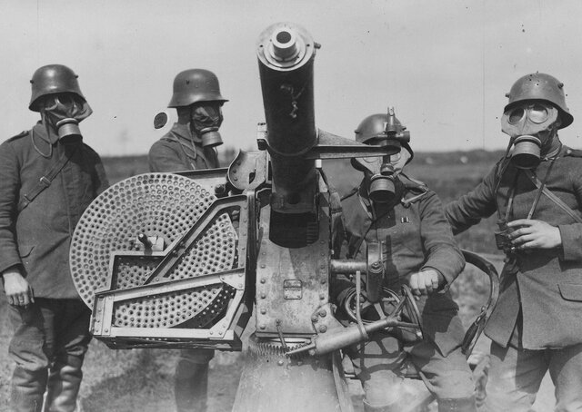 استفاده گسترده ارتش نازی آلمان از گاز شیمیایی در جنگ جهانی اول کاری که صدام بیاعصاب با بمبهای شیمیایی کرد