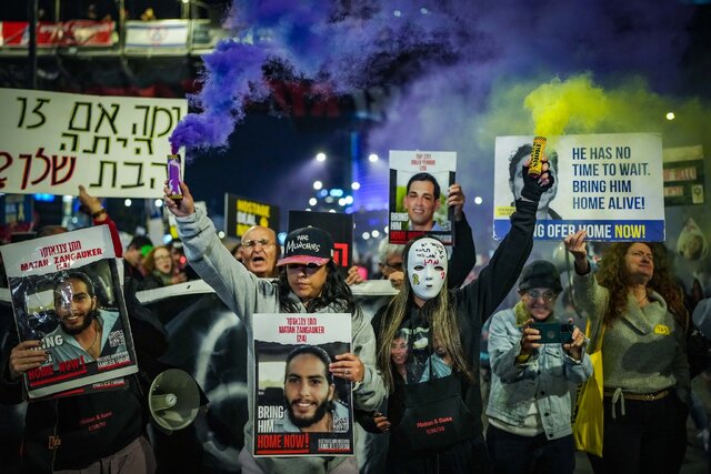 تظاهرات خانوادههای اسرای صهیونیست رسانه عبری: احتمالا هیات مذاکرهکننده اسرائیل پیشنهاد جدیدی برای قرارداد تبادل اسرا ارائه کند