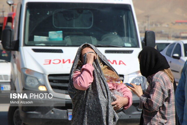 عکس تزئینی ست  رکوردزنی تعداد مجروح در تصادف موتورسیکلت و سواری در یک روستای آرادان