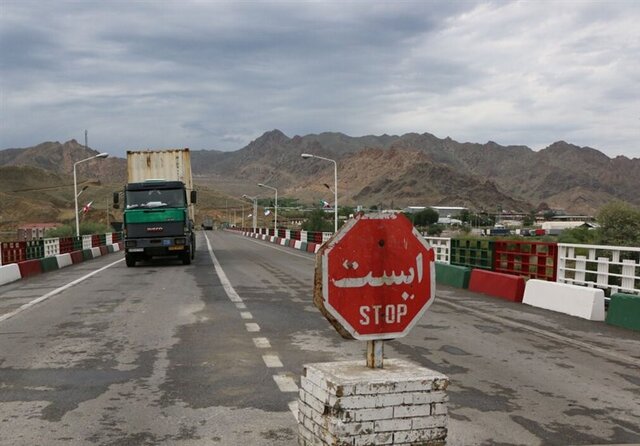 عکس خبر تزیینی است انسداد گردنه گله بادوش الیگودرز