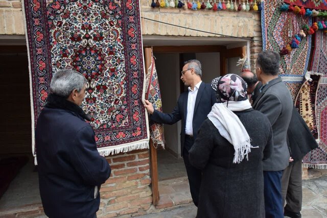 سرمایه‌گذاری در صنایع‌دستی کردستان توسعه اقتصادی را به دنبال دارد