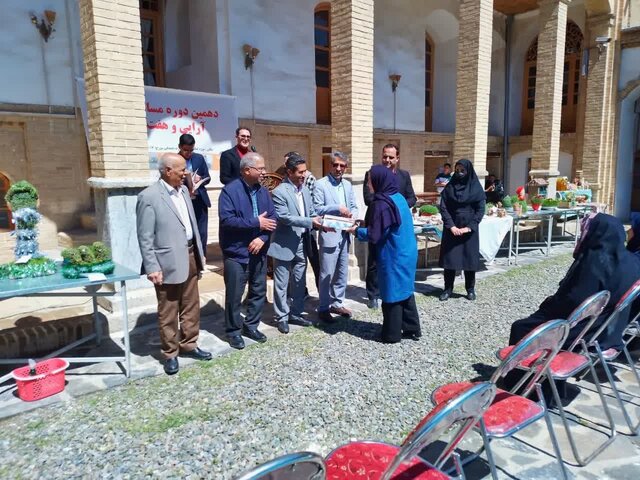 برگزاری دهمین دوره جشنواره سبزهآرایی، سفره هفتسین و پخت شیرینی و کلوچه محلی در ملایر