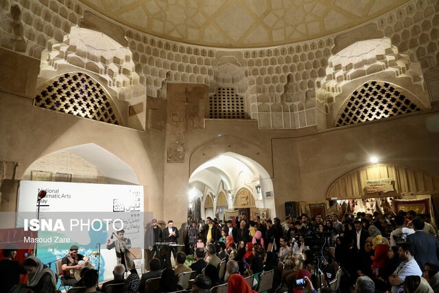 تجلیل از پیشکسوتان و فعالان تئاتر یزد در آیین روز ملی هنرهای نمایشی