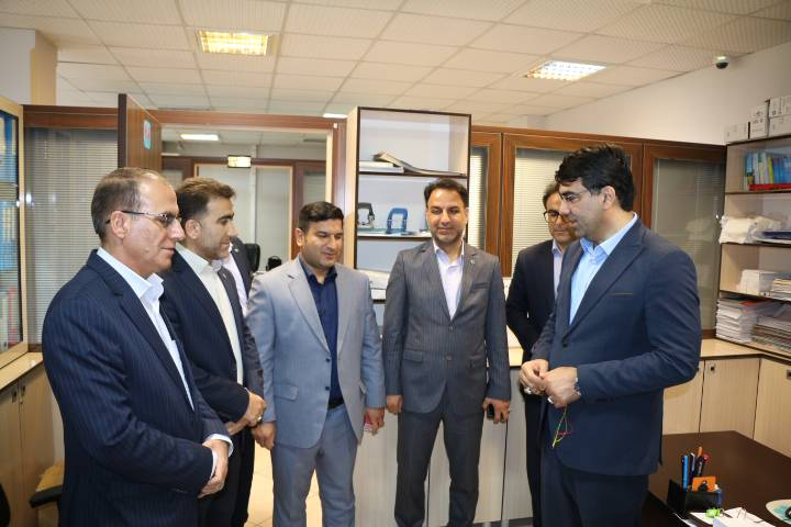 تحقق بیش از ۱۰۰ درصدی برنامه های جذب منابع و پرداخت تسهیلات و کاهش npl تا سطح ۳.۵ درصد