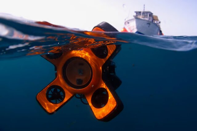 این ربات از زیر دریا خبر می‌دهد
