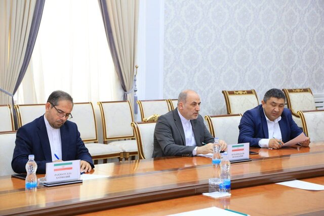 گسترش همکاریهای تجاری ایران و ازبکستان محور گفتوگوی سفیر کشورمان با استاندار فرغانه
