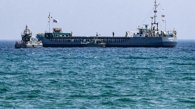 قبرس کشتی حامل کمک‌ها به غزه را بازگرداند