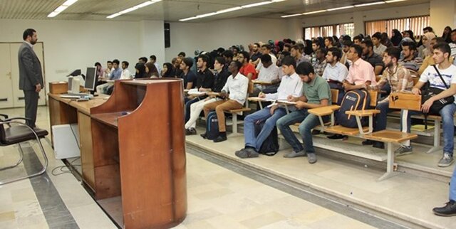 ضمن حمایت از پژوهشگران باید امکان فرصت مطالعاتی اساتید فراهم شود ضمن حمایت از پژوهشگران باید امکان فرصت مطالعاتی اساتید فراهم شود