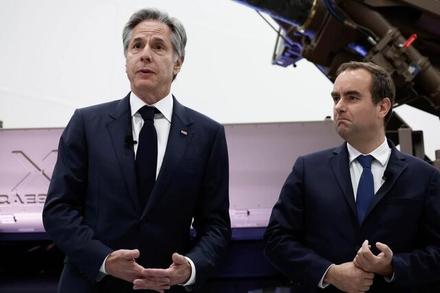 «آنتونی بلینکن» وزیر خارجه آمریکا بلینکن: وضعیت اوکراین حساس است، باید به آنها سلاح برسانیم