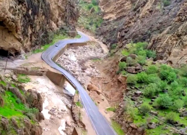 هشدار پلیس در خصوص جاده یاسوج به چرام و سقوط خودروها در «تنگ پیرزال»