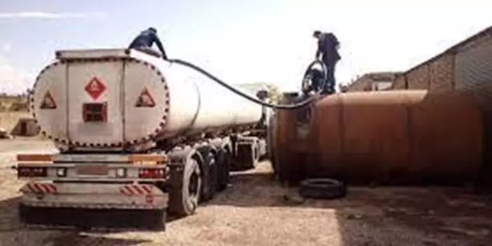 جریمه پزشک متخلف در تبریز / ضبط ۲۶ هزار لیتر سوخت قاچاق در زاهدان