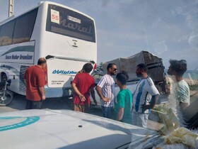 برخورد خودرو وانت پراید ‌با اتوبوس در کنگان ۸ مصدوم برجای گذاشت