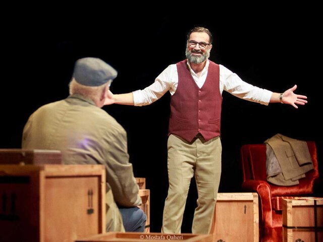 مسئولیتپذیری بهنام تشکر و رامین ناصرنصیر و قدردانی کوروش سلیمانی