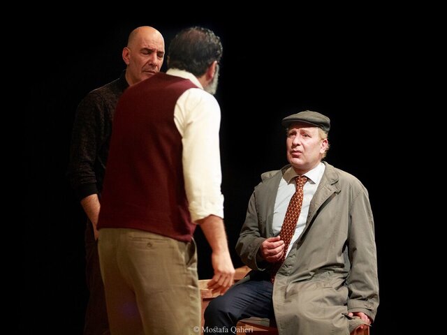 مسئولیتپذیری بهنام تشکر و رامین ناصرنصیر و قدردانی کوروش سلیمانی