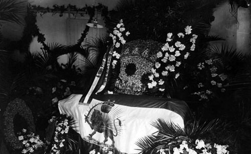 مراسم تشییع جنازه محمدعلی قاجار در ایتالیا دیابت حاد؛ علت مرگ محمدعلی در ایتالیا