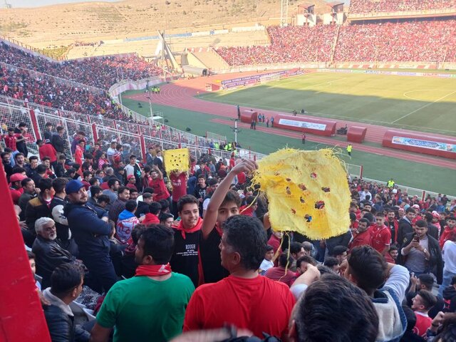 هجوم هواداران تراکتور به ورزشگاه/ رضا اسدی مورد غضب تیتیها!