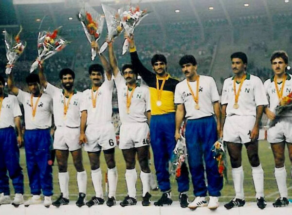 به یاد لبخندهای کاپیتان سیروس قایقران