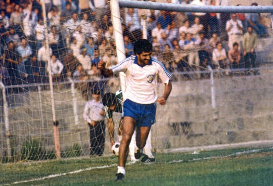 به یاد لبخندهای کاپیتان سیروس قایقران