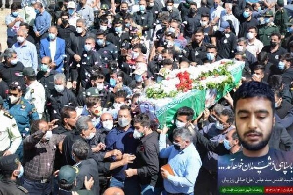 پیکر شهید روزبهانی در بروجرد به خاک سپرده میشود پیکر شهید روزبهانی در بروجرد به خاک سپرده میشود