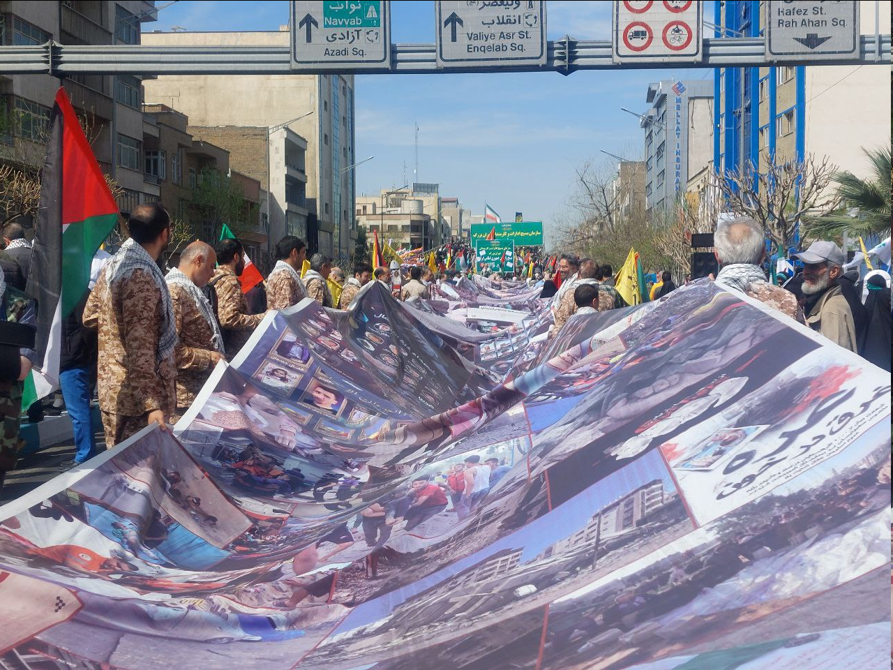 راهپیمایی روز قدس در ایران/ تشییع پیکر شهدای راه قدس در تهران