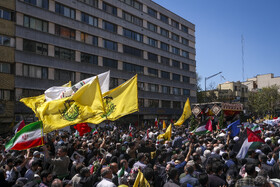 تشییع پیکر شهدای حمله رژیم صهیونیستی به کنسولگری ایران در سوریه همزمان با مراسم راهپیمایی روز جهانی قدس در تهران -۴