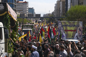 تشییع پیکر شهدای حمله رژیم صهیونیستی به کنسولگری ایران در سوریه همزمان با مراسم راهپیمایی روز جهانی قدس در تهران -۴