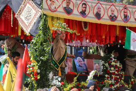 تشییع پیکر شهدای حمله رژیم صهیونیستی به کنسولگری ایران در سوریه همزمان با مراسم راهپیمایی روز جهانی قدس در تهران -۴