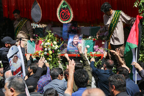 تشییع پیکر شهدای حمله رژیم صهیونیستی به کنسولگری ایران در سوریه همزمان با مراسم راهپیمایی روز جهانی قدس در تهران -۴