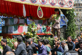 تشییع پیکر شهدای حمله رژیم صهیونیستی به کنسولگری ایران در سوریه همزمان با مراسم راهپیمایی روز جهانی قدس در تهران -۴