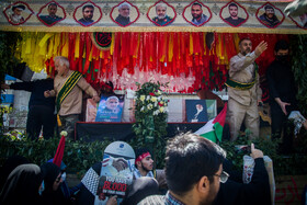 تشییع پیکر شهدای حمله رژیم صهیونیستی به کنسولگری ایران در سوریه همزمان با مراسم راهپیمایی روز جهانی قدس در تهران -۴