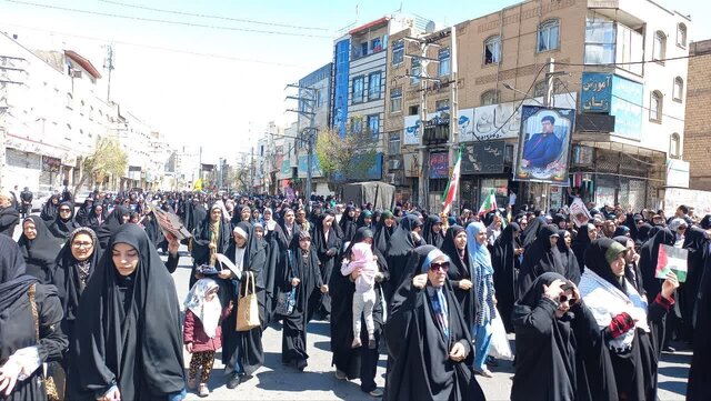 مردم غرب استان تهران راهپیمایی روز قدس را باشکوه تر از همیشه برگزار کردند