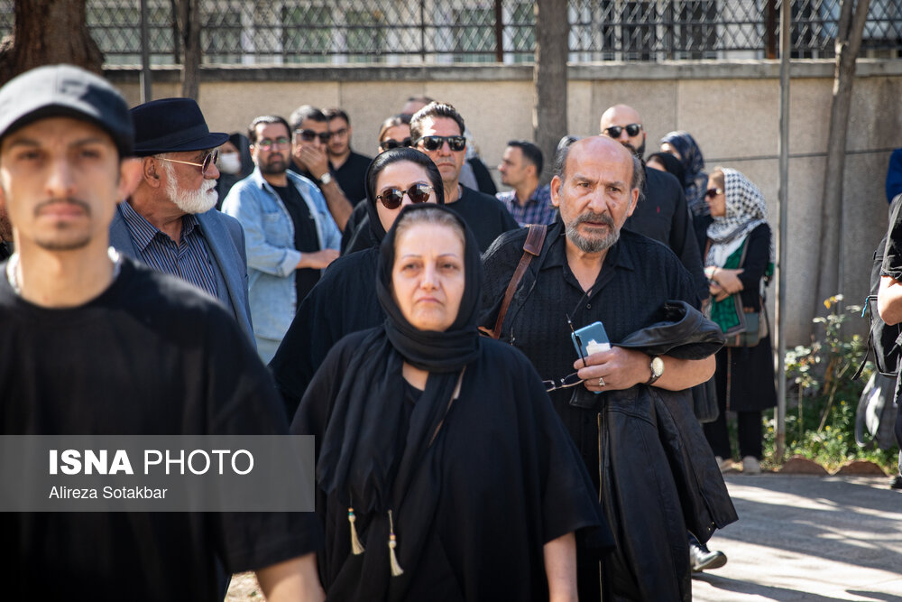 مراسم تشییع پیکر رضا داوودنژاد