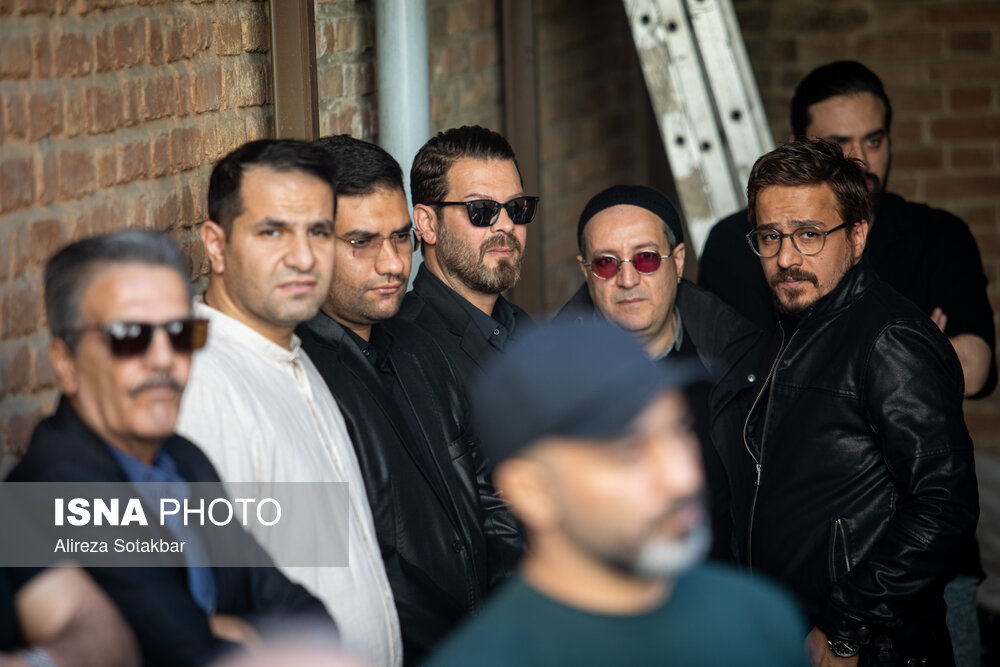 مراسم تشییع پیکر رضا داوودنژاد