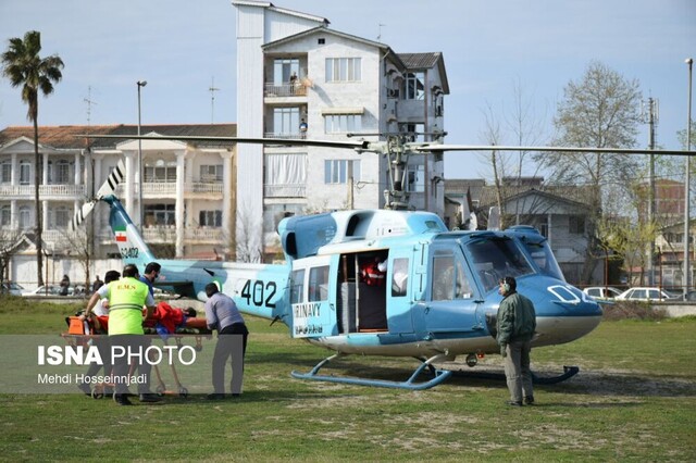 انتقال هوایی بیمار بدحال از آستارا به رشت + تصاویر انتقال هوایی بیمار بدحال از آستارا به رشت + تصاویر