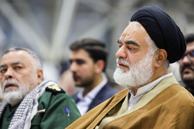 حضور آیتالله ابوالحسن مهدوی، امام جمعه موقت اصفهان و نماینده مردم اصفهان در مجلس خبرنگان رهبری