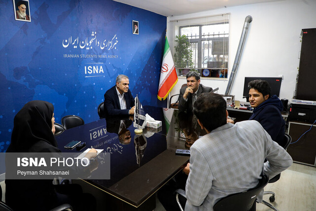 نقش دانشگاه هنر اصفهان در ارتقاء جایگاه هنر و توسعه شهر