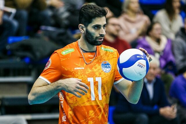 عبادی پور: فایده ندارد پولم را خرج مرسدس بنز کنم/ میخواهم با سردار آزمون بازی کنم